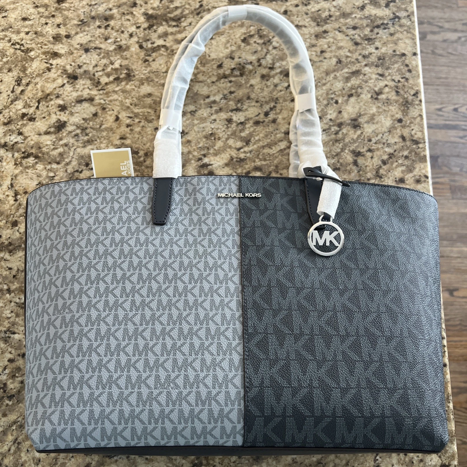 Michael Kors Jet Set Travel Medium Top Zip Tote Purse Bag Navy MK Signature NEW