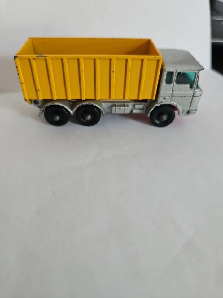 VINTAGE 1968 MATCHBOX LESNEY No.47 C DAF TIPPER CONTAINER TRUCK - Image 4 of 4