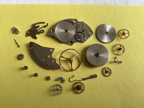 PIEZAS DE RELOJ CLÁSICO.  . PAQUETE DE REPARACIÓN WOSTOK 2409A. - Imagen 1 de 2