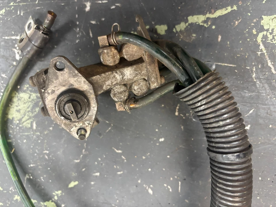 Bomba de aceite Polaris RMK 600 2004 2540102 RW6959 Foto 3 de 3