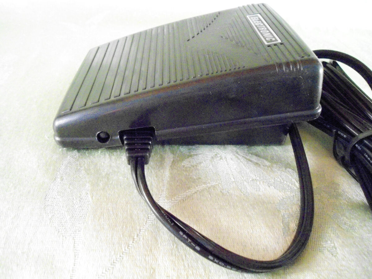 FOOT CONTROL PEDAL SINGER 1019,1025,1027,132,132Q,140Q FOOT CONTROL PEDAL SINGER 1019,1025,1027,132,132Q,140Q