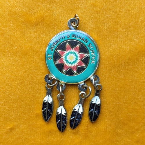 Vintage St Joseph Indian School Native American Dream Catcher Pendant - Picture 3 of 4
