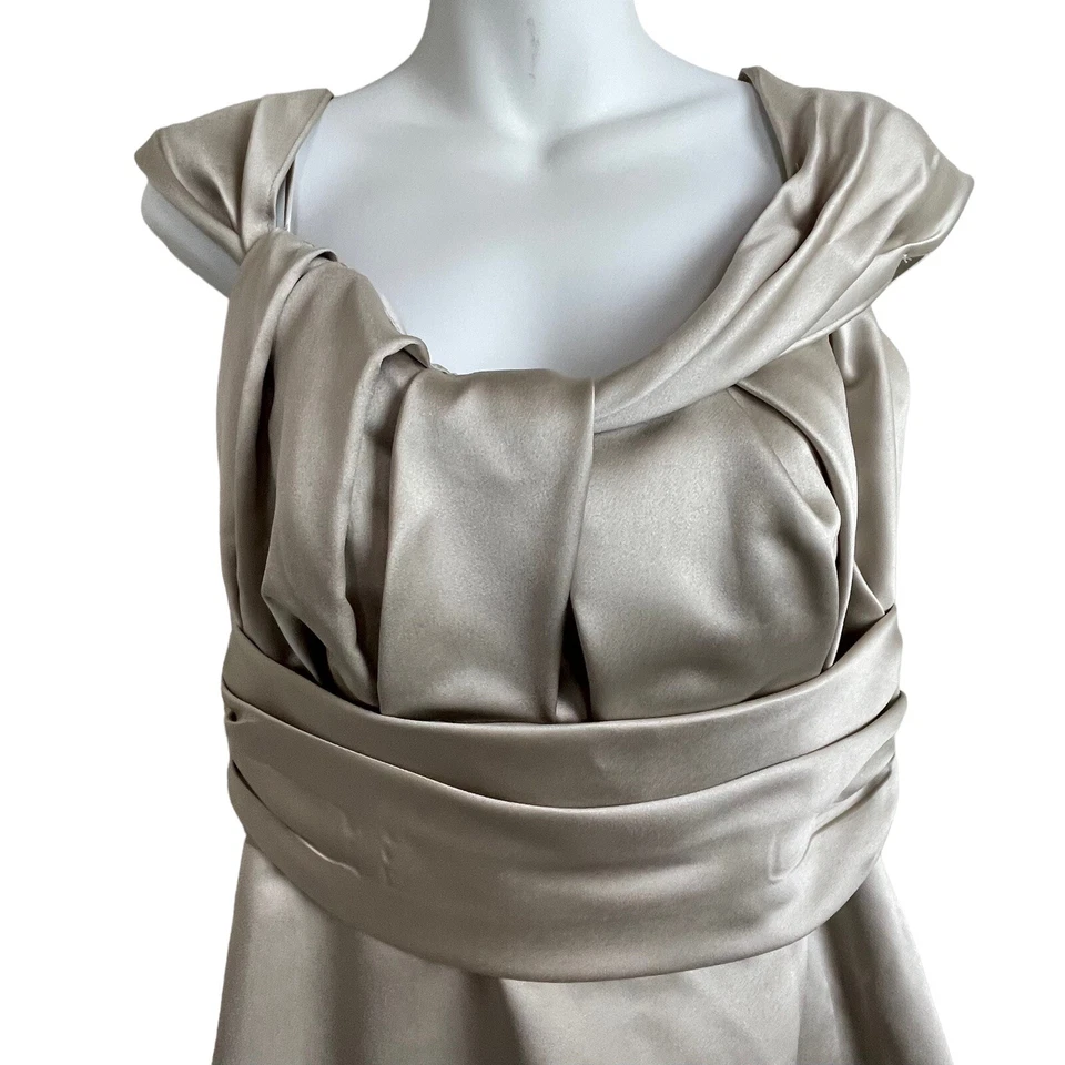 Vestido corto Jim Hjelm Ocasiones Satén Champagne Largo Conocido Talla 12 Dama de honor Foto 4 de 4