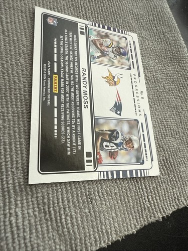 2024 Panini Photogenic Randy Moss Progression Red Sparkle Prizm /49 - Picture 9 of 10