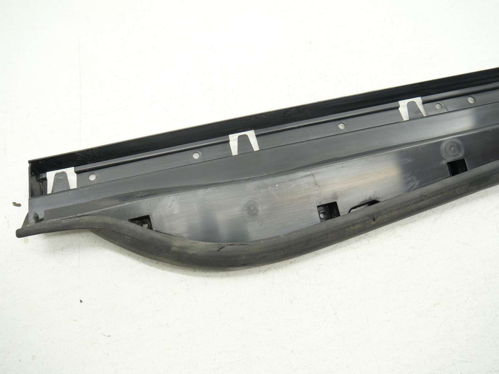Used Right Passenger Door Lower Moulding Panel Bracket 2020-2023 Mclaren GT OEM