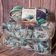 Lot of 7 Skeins Bernat Softee Chunky Ombre Shadow Acrylic Yarn Same Dye Lot