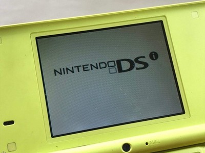 Nintendo DSi DS Lime Green Console Nintendo Japan - With Defects