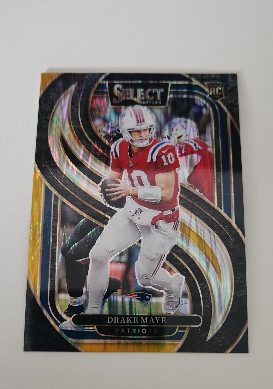 2024 Panini Select - Premier Level Drake Maye #113 Black & Gold Shock Prizm (RC)