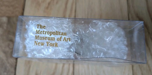 Metropolitan Museum of Art Prada Flame Shoe Ornament MMA NY Holiday Sealed - Picture 2 of 11