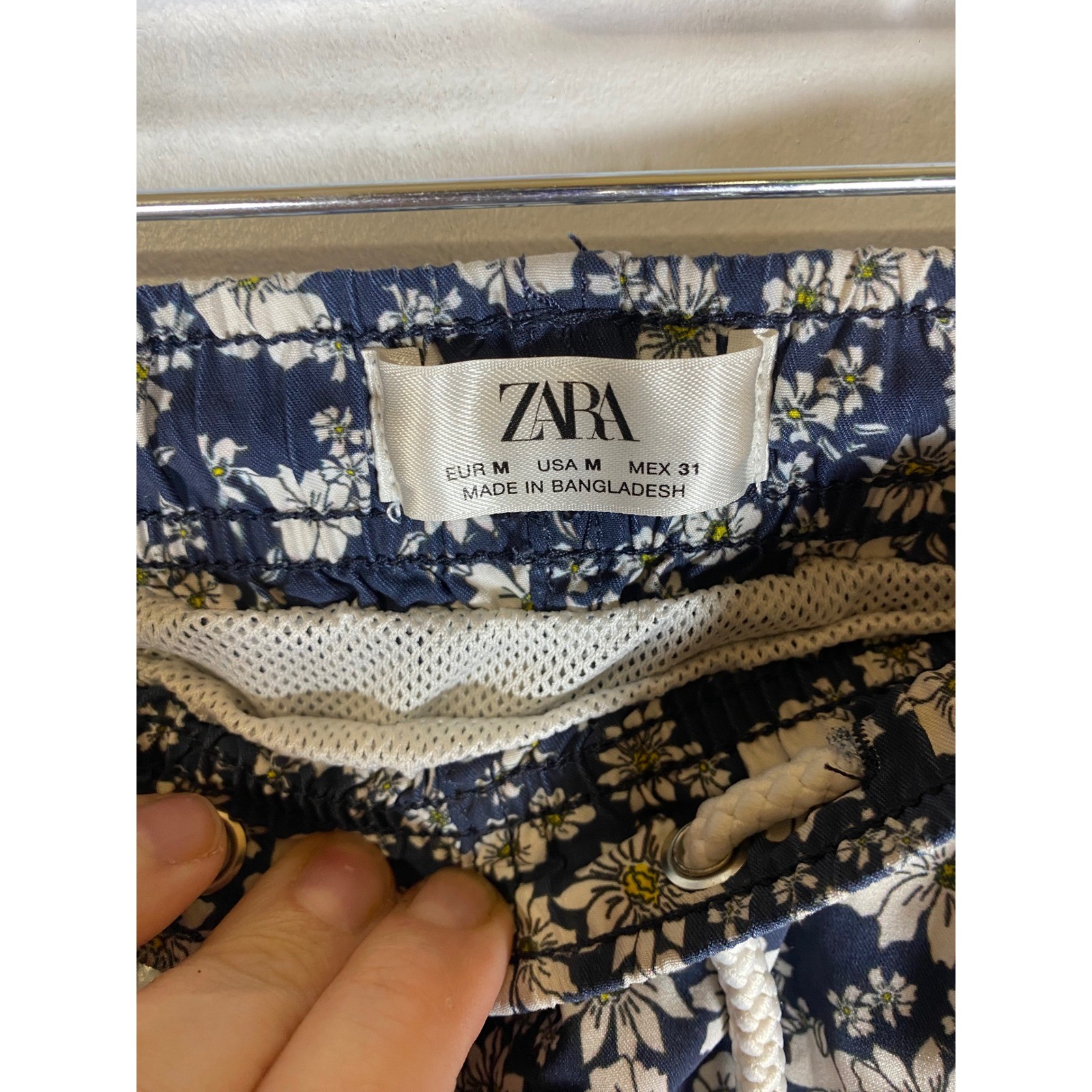 Zara Mens M Navy White Floral Swim Trunks Short Lined Drawstring Beach image 4