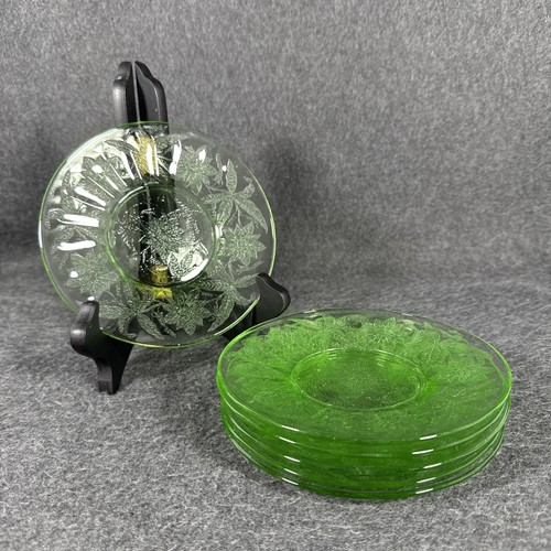 Vintage Jeanette Uranium Floral Poinsettia Depression Bread Plate Green 6” Set 6