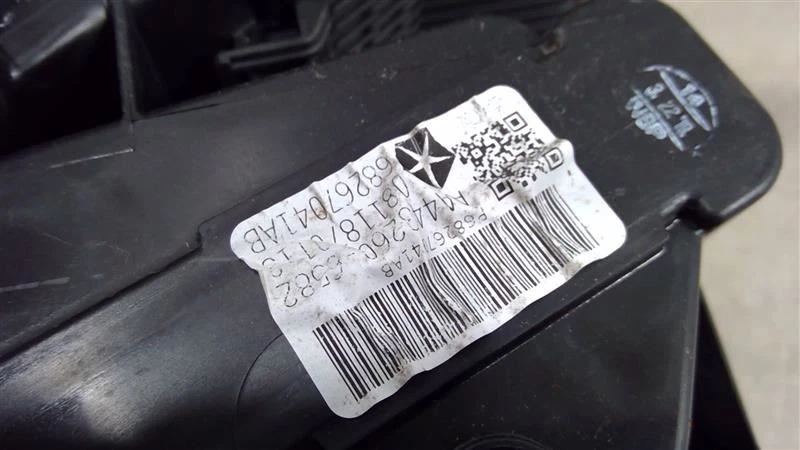 2019-2021 JEEP CHEROKEE FRONT CLIMATE AC HEATER CORE HOUSING BOX 68267044AB - Image 4 of 4