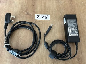 Original HP/Compaq 90W PPP012L-S Notebook/Laptop Netzteil Ladegerät + UK Kabel