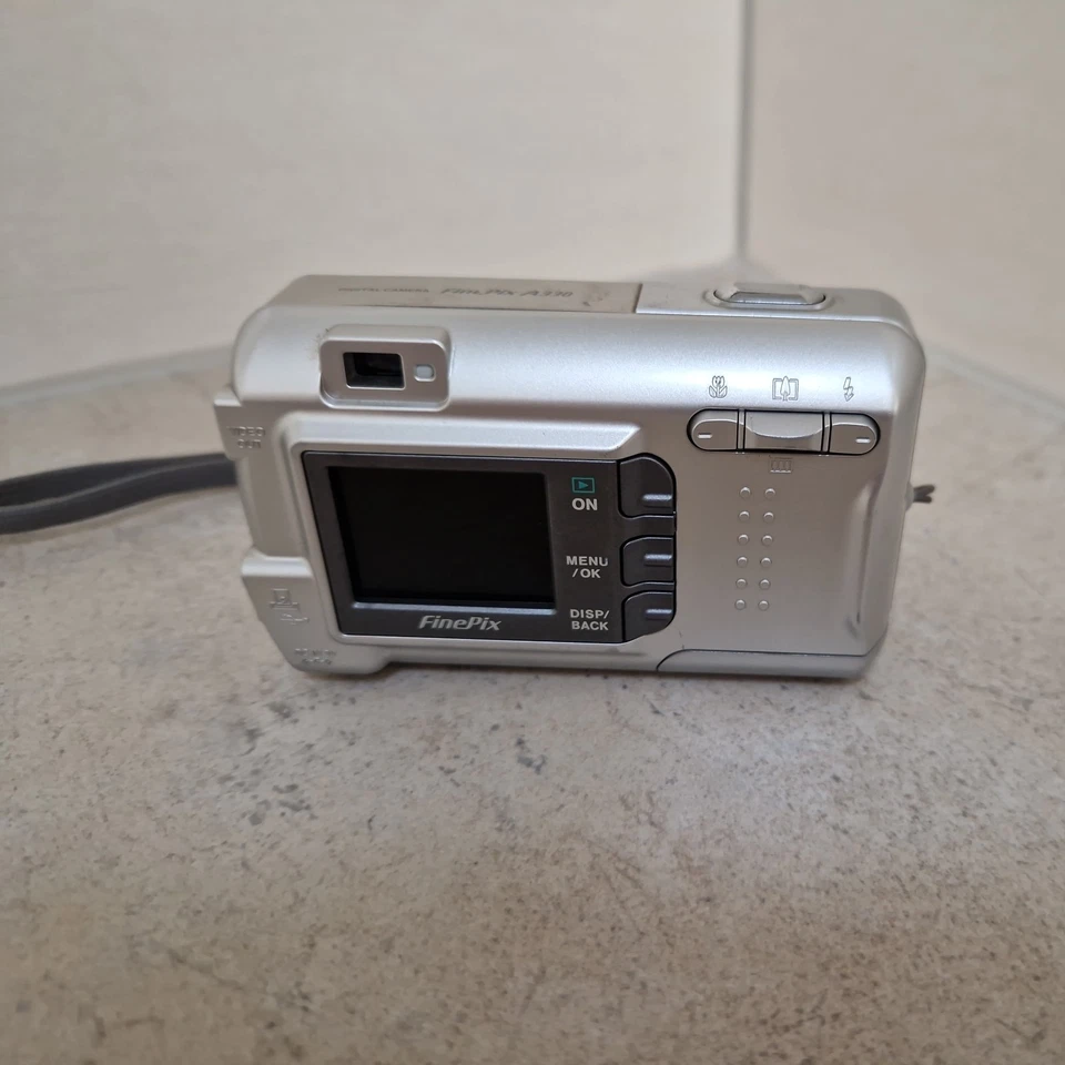 Fujifilm FinePix A330, Foto 2 von 2