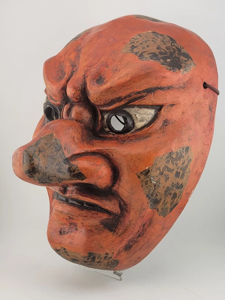 Antigua máscara japonesa Meiji/Showa de principios del siglo XX estilo Noh, que representa a un Tengu. Foto 4 de 4