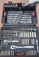 Craftsman 124 Pc Mechanics Tool Set 9-33624 U...