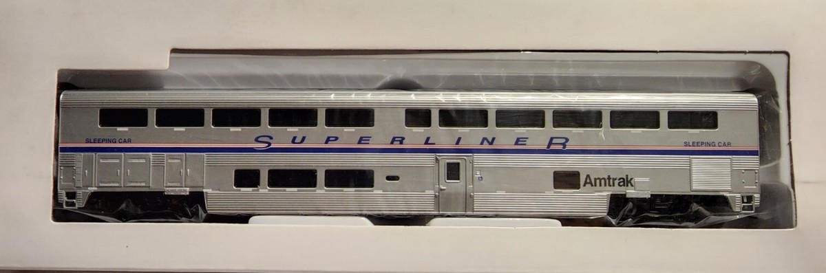 WALTHERS Amtrak 3車両　HOゲージ Walthers Mainline 910-9565 - GE Dash 8 P32-8BWH (DC Silent