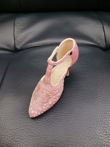 Set of 3, Collectible Mini Shoes, Novelty - Picture 8 of 21