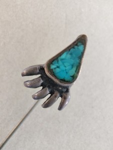 ​Vintage Sterling Silver Turquoise Chip Inlay Bear Paw Stick Hat Pin Native 925