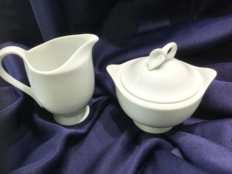 MIKASA CLASSIC FLAIR calla lily SUGAR BOWL & CREAMER never used! NEW! EXCELLENT!