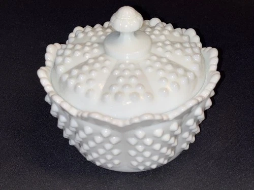 Vintage Fenton White Milk Glass Hobnail Dish with Lid 5.25” EUC 🔥