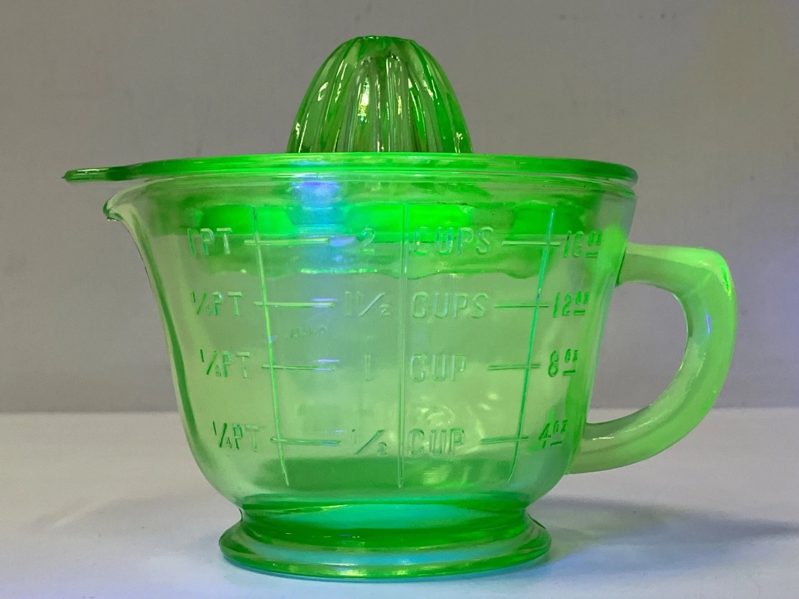 Vintage Uranium Glass 2-Cup Measuring Cup & Juicer
Opens in a new window or tab