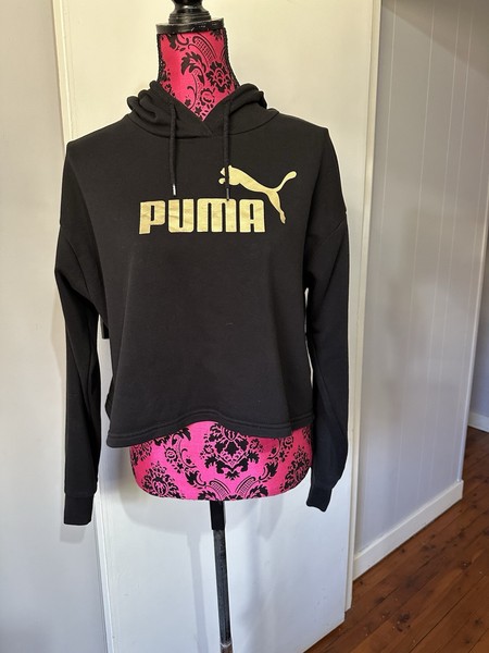Puma M Jumper Hoodie Black Cropped Long Sleeve Gold Logo EUC 