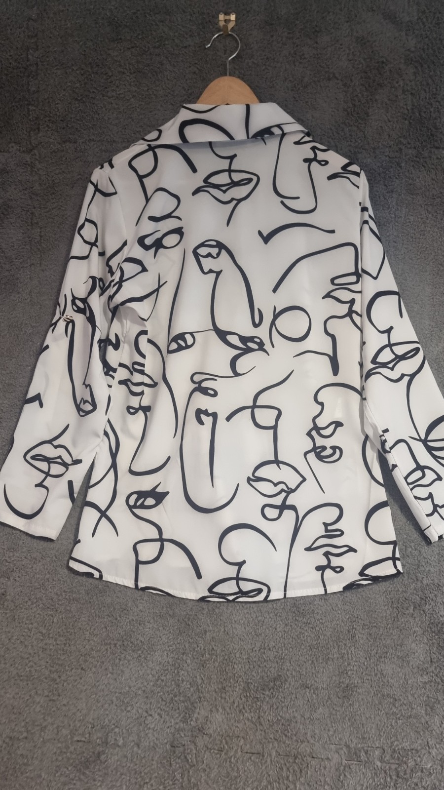 Estee Brown Paris Abstract Face Print Blouse Roll Sleeve Shirt Size M White image 4