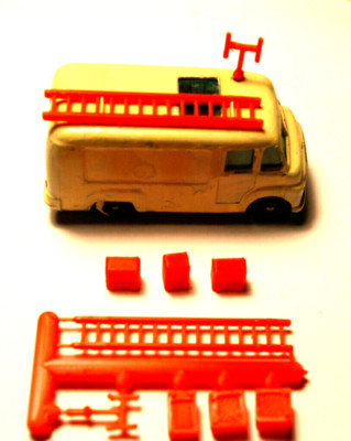 Matchbox Lesney Serie 1-75,Nr. 62, T.V.Service Van, NEUES TV-SET Zubehör 2 x.