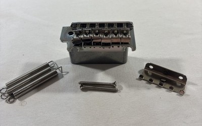 2023 Fender Player Stratocaster MIM Tremolo Bridge Two-Point Synchronized & HW