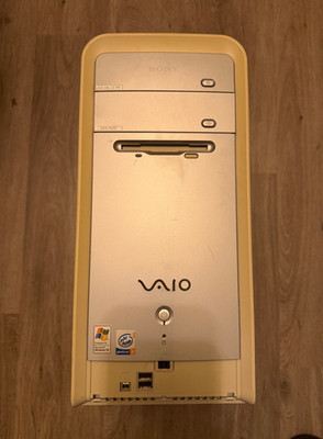 Sony Vaio PCV-2220 Intel Pentium 4 2.80GHz 512MB/VINTAGE/Used