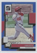 2022 Panini Donruss Holo Blue Juan Soto (White Jersey Swinging) #225 4k8