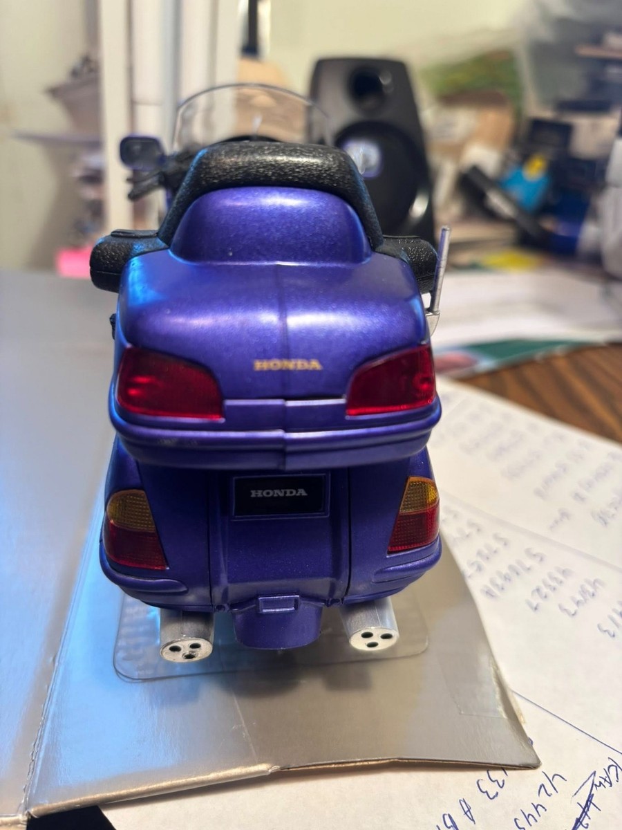 New-Ray Toys 1:12 Scale Honda Goldwing Blue SS49253A | eBay