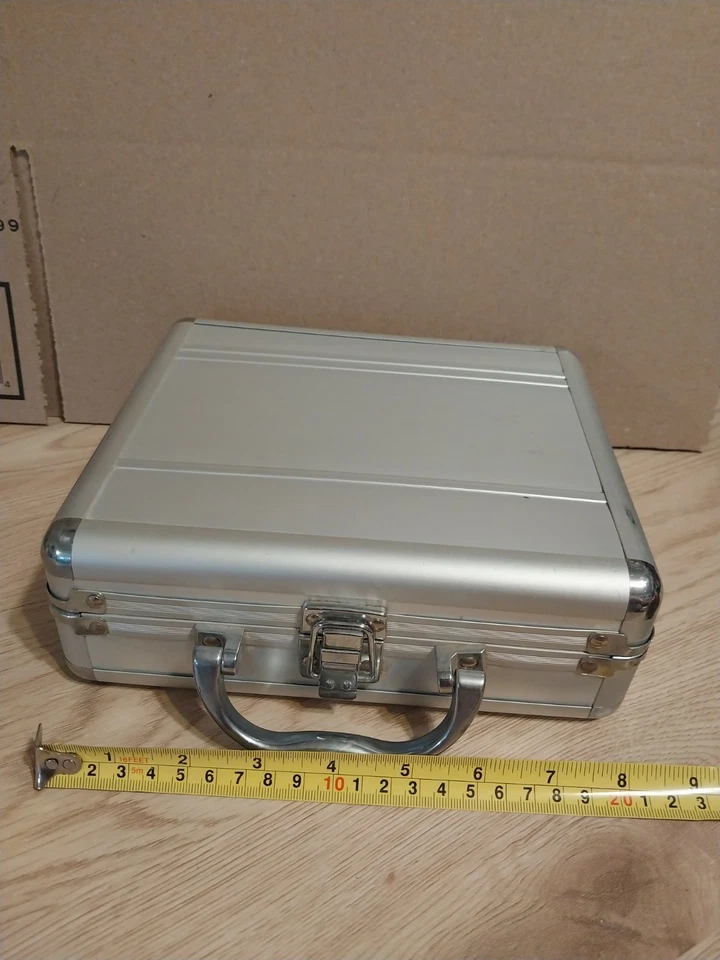 Deal Or No Deal Silver Briefcase Card Game Read Description Complete - Image 2 of 2