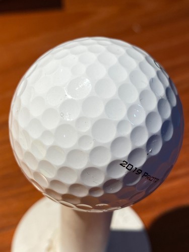 2019 Titleist PROTO Pro V1x Rare Prototype Golf Ball - Picture 3 of 3