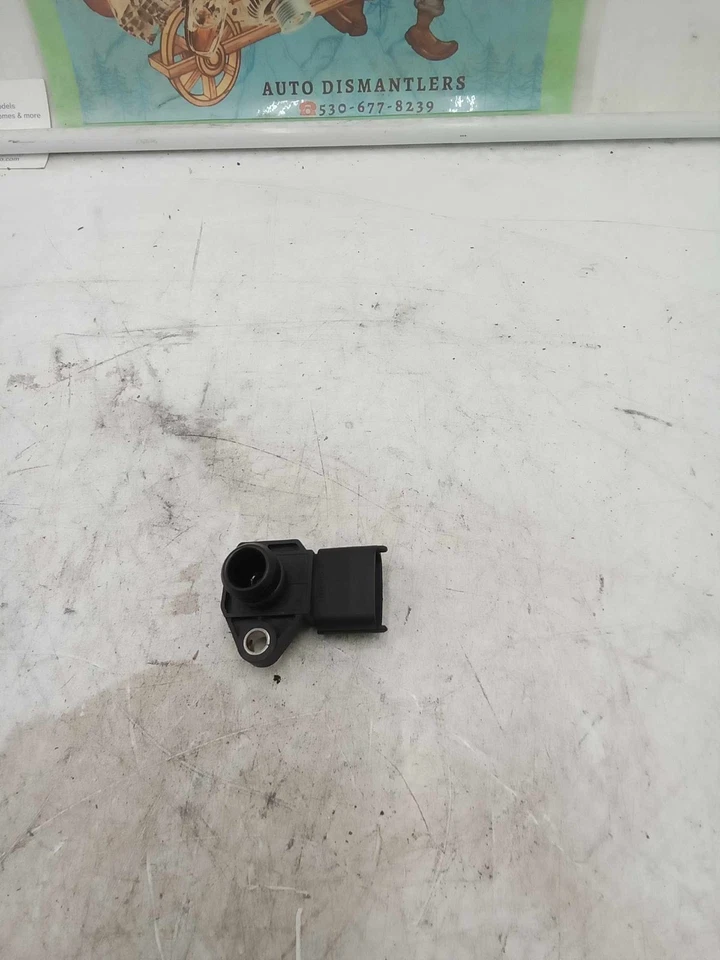 Sensor de mapa de presión absoluta colector KIA SEDONA 2010 39300-38200 USADO OEM Foto 3 de 4