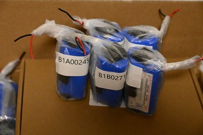 5 Battery Pack four (20) Li-ion 2500mAh Rechargeable Battery FLAT-TOP