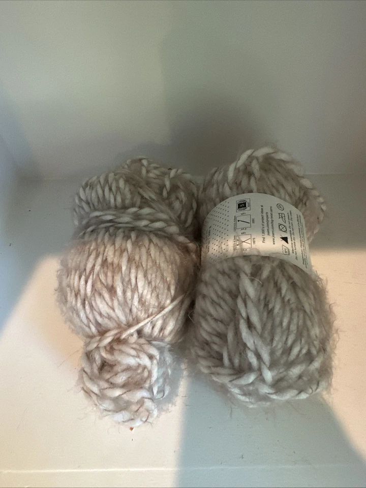 Lote de 2 hilos de pelo de ángel artesanal de lujo crema mantequilla beige 110 yardas 3,5 OZ uno abierto Foto 4 de 4