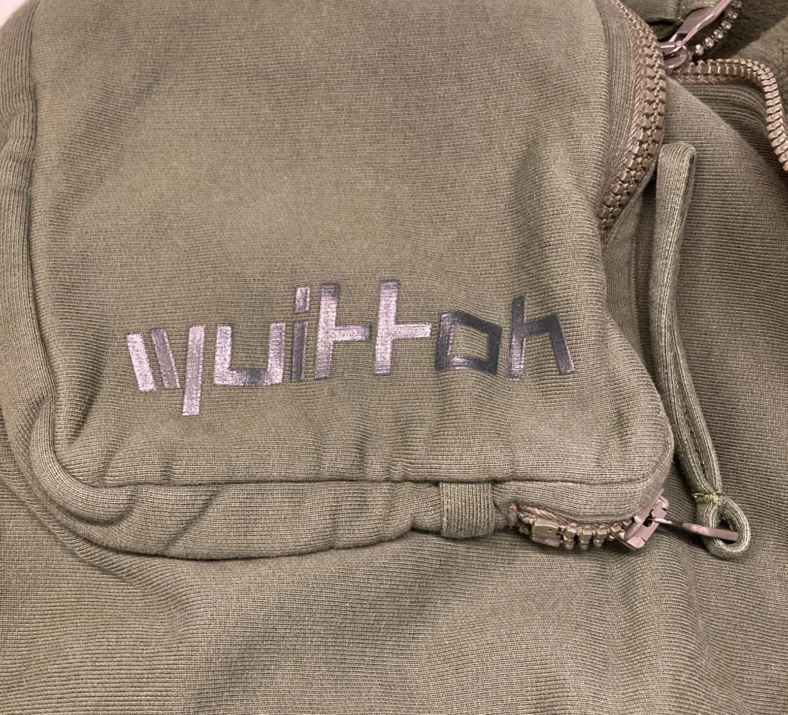 LOUIS VUITTON（LV） Felpa con cappuccio mezza zip Louis Vuitton 2019 verde 3D tasca patchata Taglia: M