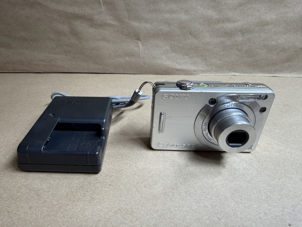Sony Cybershot DSC-W55 Digital Camera 7.2MP 3x Optical Zoom w