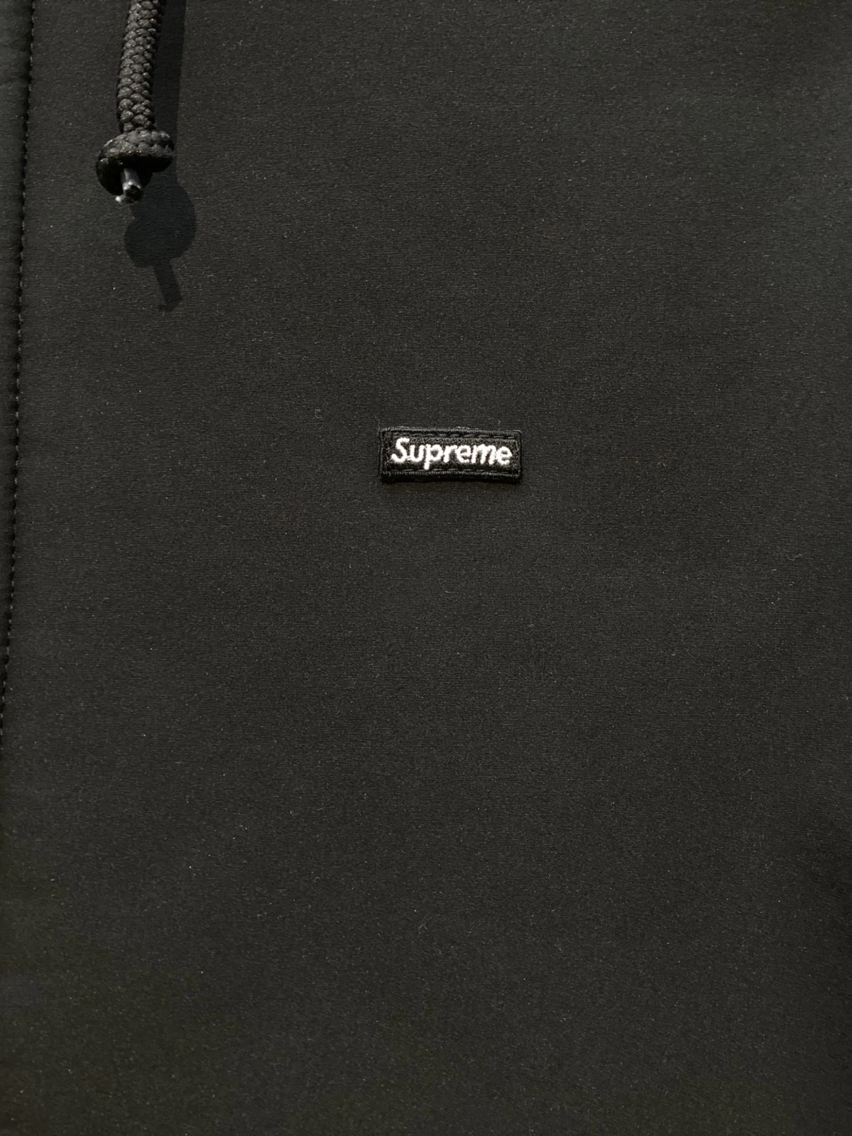 Felpa con cappuccio e zip SUPREME WINDSTOPPER taglia: small nera uomo