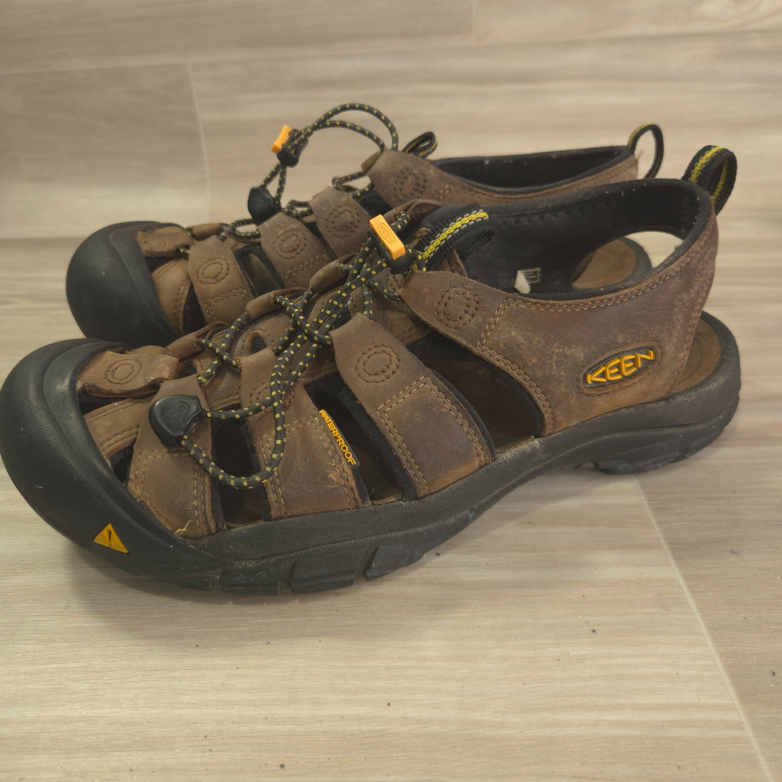Scarpe Keen Newport H2 uomo 9 5 marroni impermeabili sandali da trekking antiodore trail