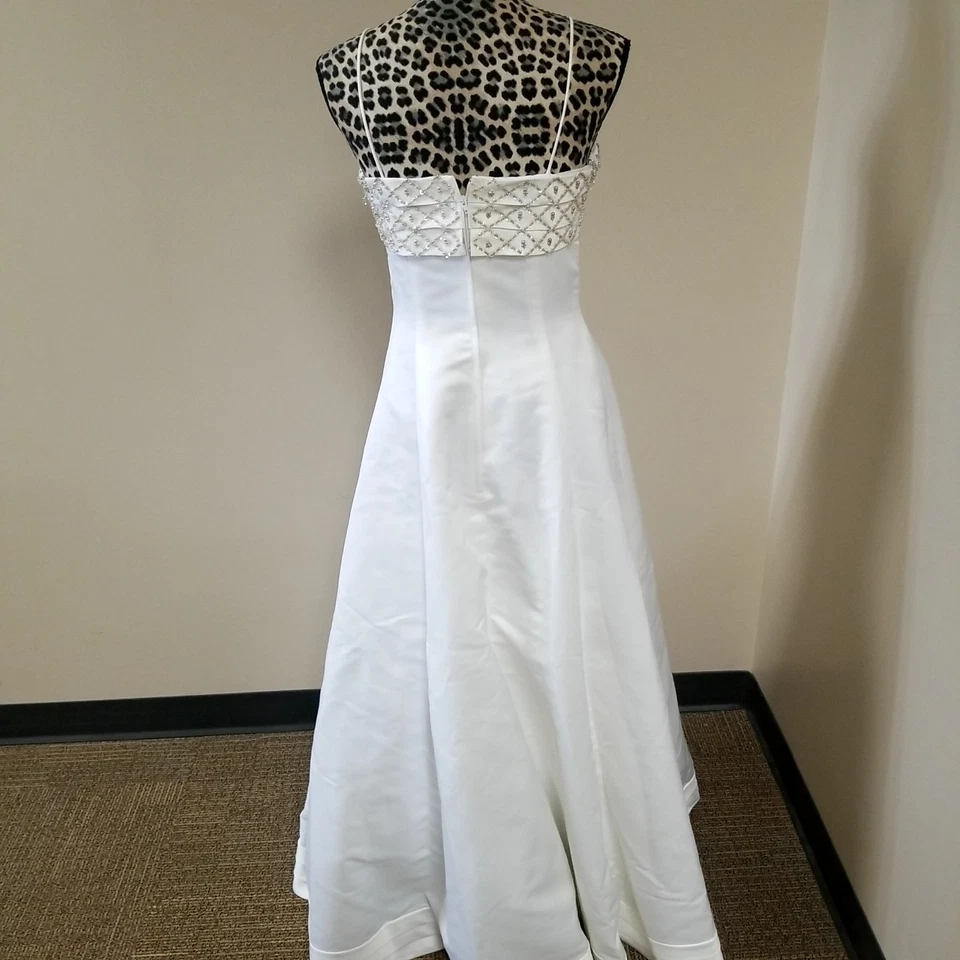 Lady Eleanor Beaded Spaghetti Strap Wedding Dress Size 10 w/ Detachable Train  - Image 3 of 4
