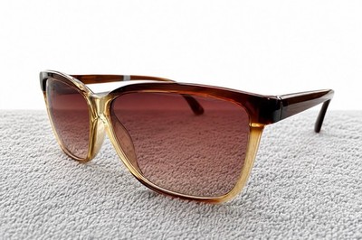 For All Mankind Sunglasses Brown Gradient Tortoise Frame Fashion Shades + Case