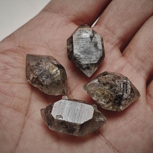 23g/4pcs 23-27mm Black Phantom Herkimer Diamond Quartz Crystal Healing 5005 - Picture 3 of 7