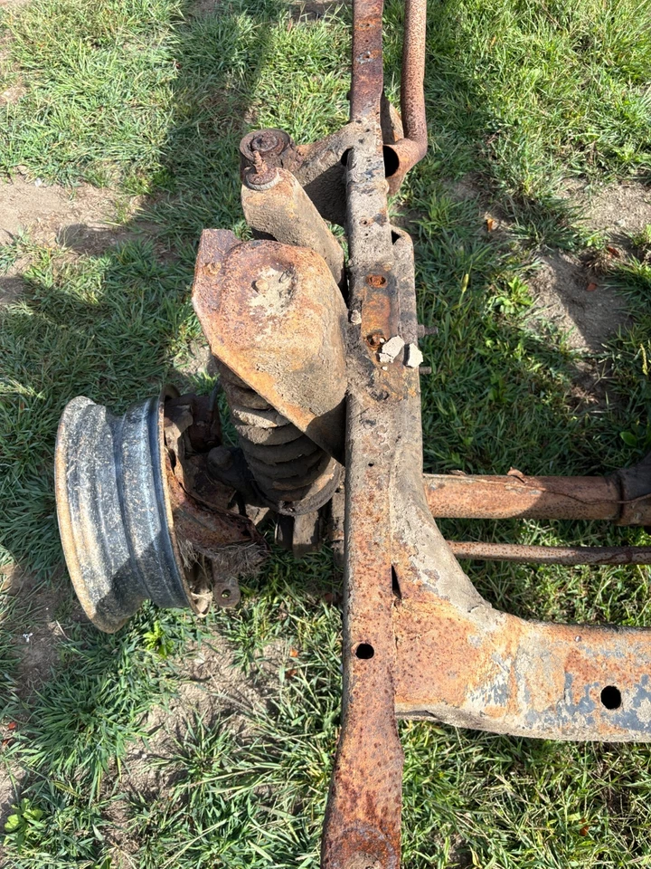 1978 1979 FORD F150 REG CAB 4WD FRAME CHASSIS 4X4 DANA 44 9 INCH "ROLLER" 78 79 - Image 4 of 4