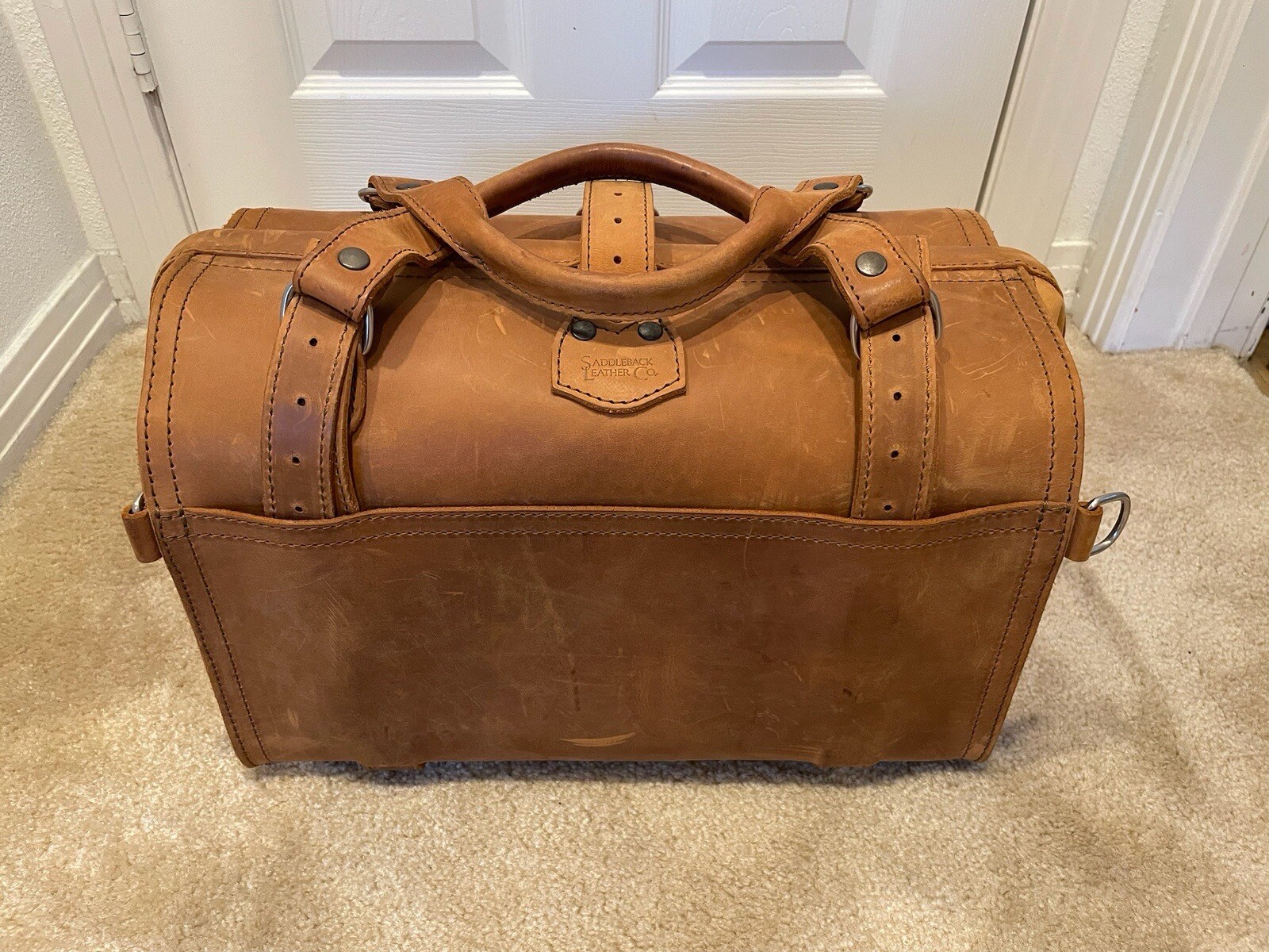 Saddleback Leather Doctor's Duffle Bag Tobacco. MSRP 599. EUC eBay
