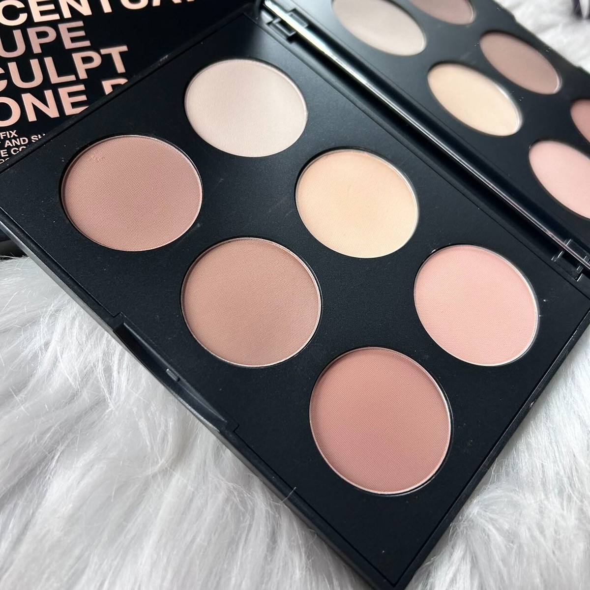 New MAC Studio Fix Sculpt and Shape Contour Palette LIGHT/MEDIUM