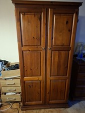 Solid Wood 2 Door Wardrobe With Internal Mirror