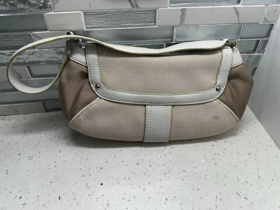 Bolso de hombro Cole Haan Megan de cuero de nailon de lona  Foto 4 de 4